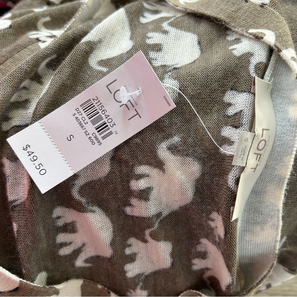 *5 for $20* LOFT Olive Green and White Elephant Print Button-Front Cardigan - Picture 5 of 5